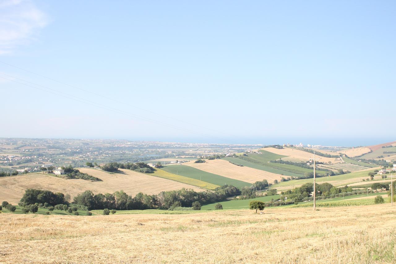 La Viola E Il Sole - Alloggi E Glamping - Fermo Exterior photo